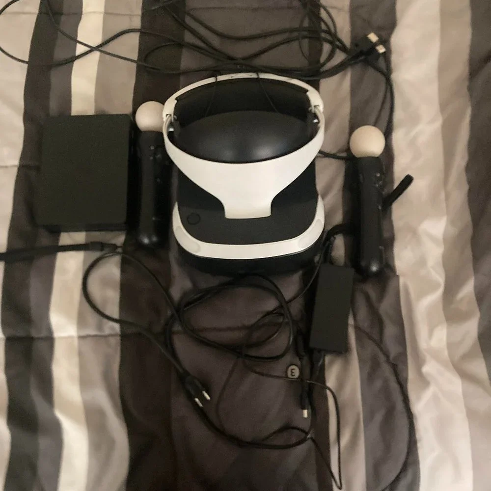 Playstation VR (USED ONCE)